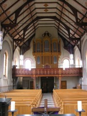 Vue axiale de l'église en direction de l'orgue, depuis le choeur. Cliché personnel