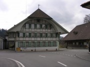 Maison typique de l'Emmental bernois, près de l'église, à Sumiswald. Cliché personnel