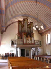 La Neuveville. L'orgue St-Martin en situation. Cliché personnel (orgue de 1988)