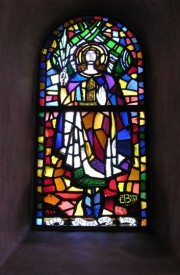 La Neuveville. Blanche Eglise: un vitrail de l'artiste Bille (1920). Cliché personnel