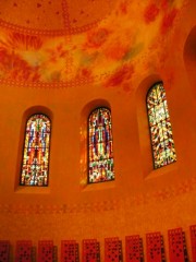 Vue de l'abside principale de l'église de la Trinité, Berne. Cliché personnel