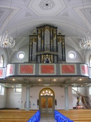 Grande photo montrant la perspective sur l'orgue, église d'Hergiswil. Cliché personnel
