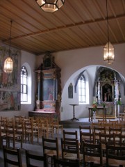 Vue intérieure, en diagonale, de la chapelle haute. Cliché personnel