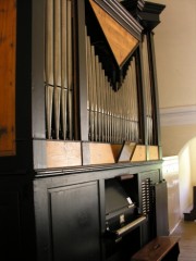 Autre vue de l'orgue en tribune. Cliché personnel