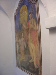 Fragment ancien de fresque derrière les fonts baptismaux. Cliché personnel