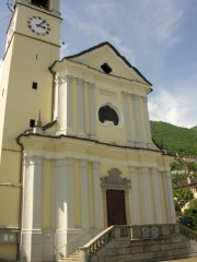 Vue de l'église paroissiale San Rocco, Minusio. Clihé personnel (fin mai 2008)