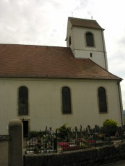 Vue de l'église de Bettlach. Cliché personnel (juin 2008)